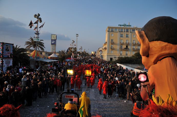 Ingrandisci la foto